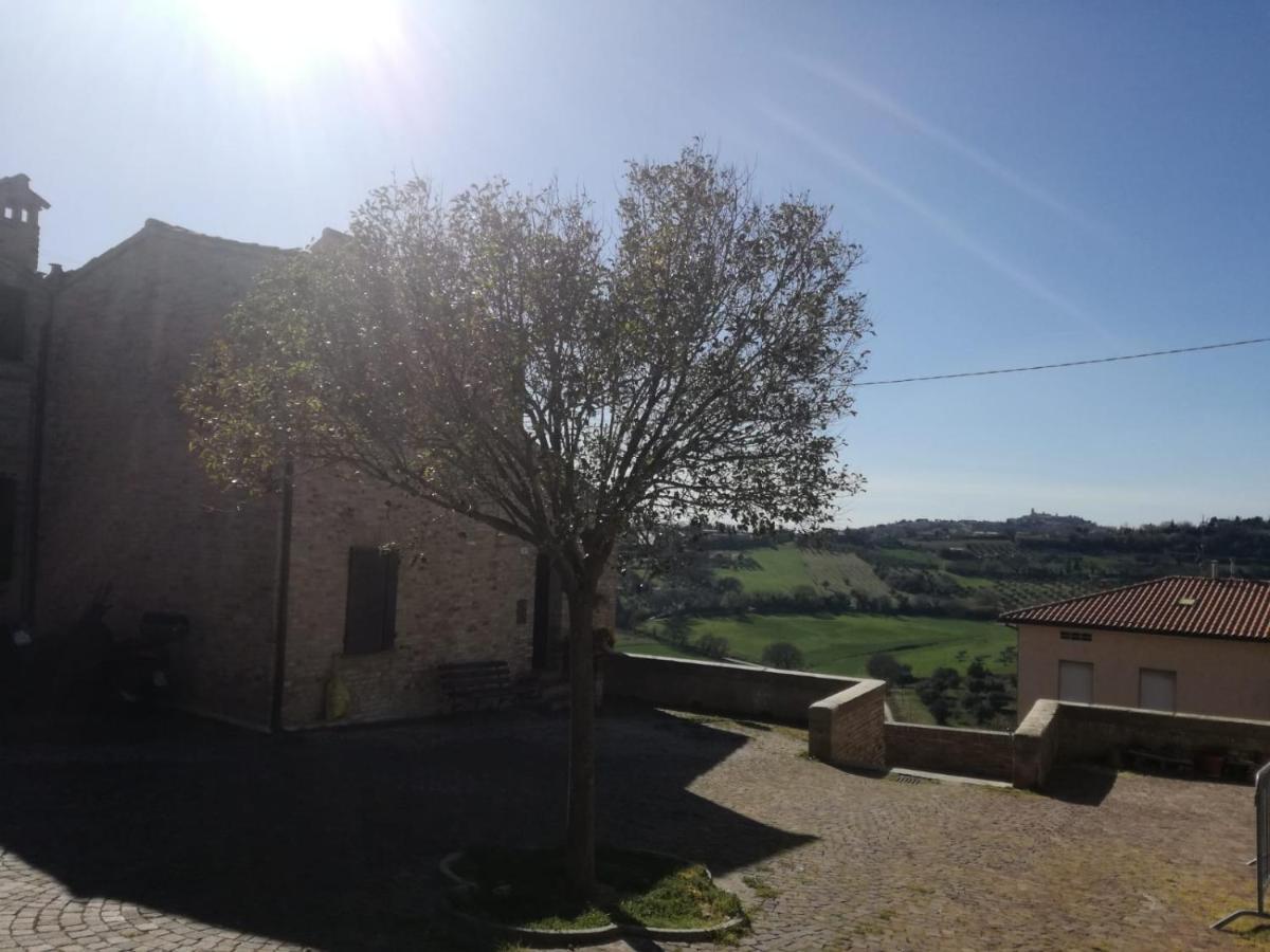 B&B Porta Girone Civitanova Alta Exterior foto