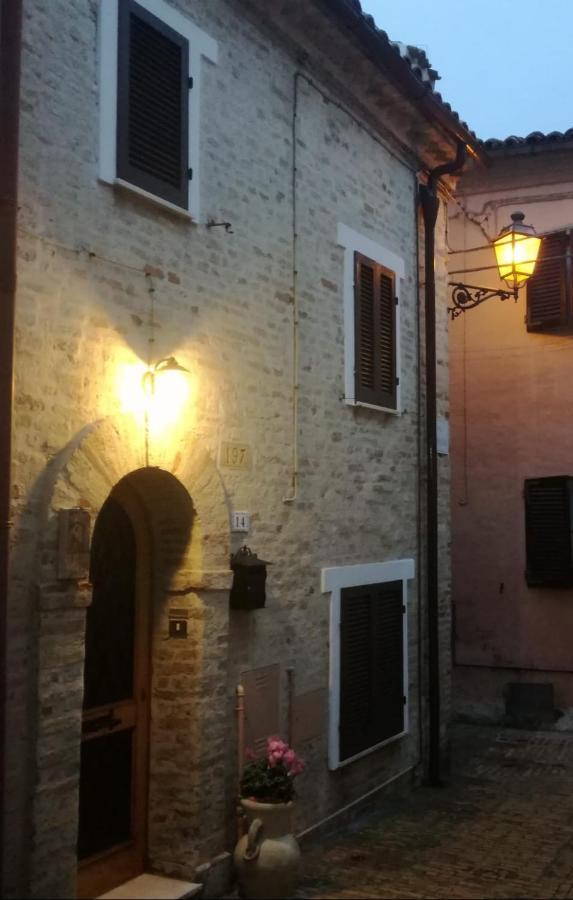 B&B Porta Girone Civitanova Alta Exterior foto